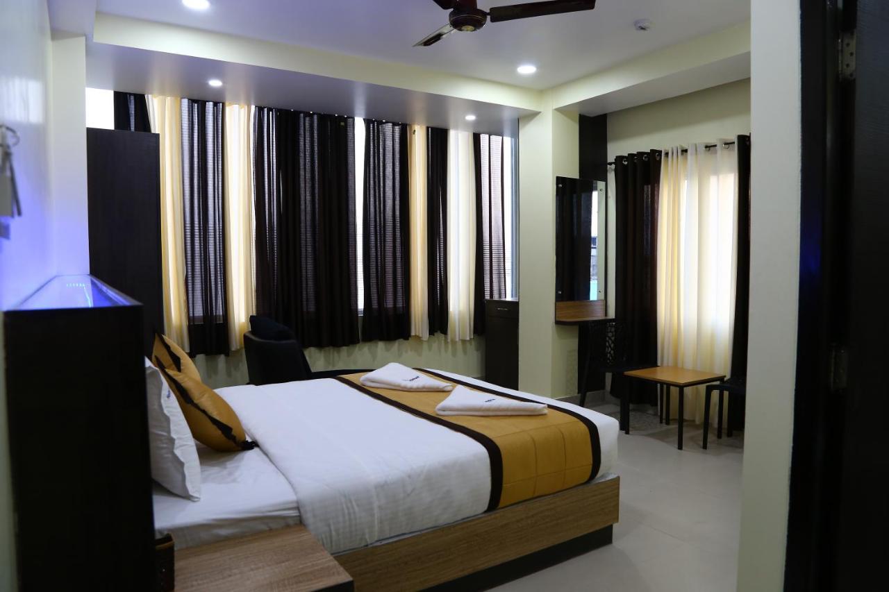 Hotel Landmark Port Blair Zewnętrze zdjęcie