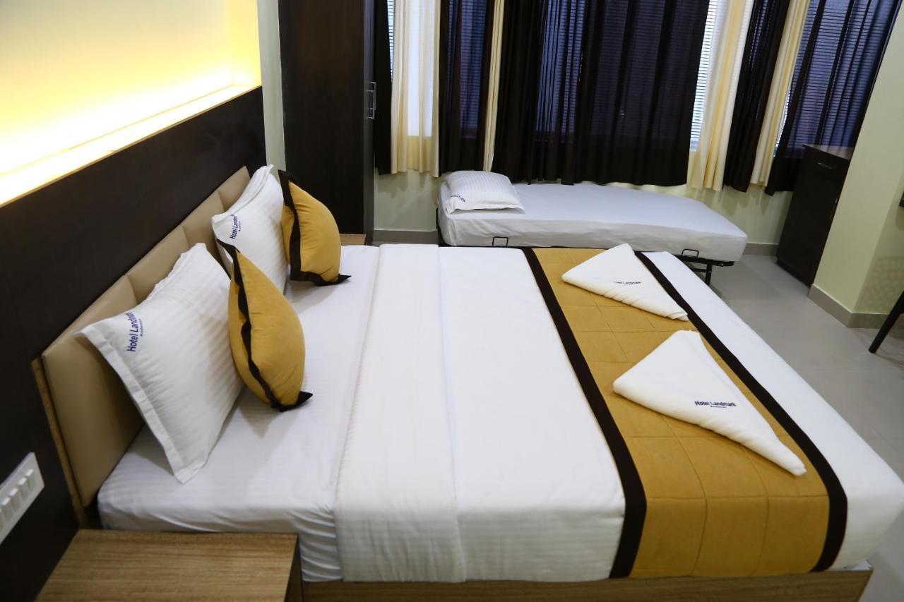 Hotel Landmark Port Blair Zewnętrze zdjęcie