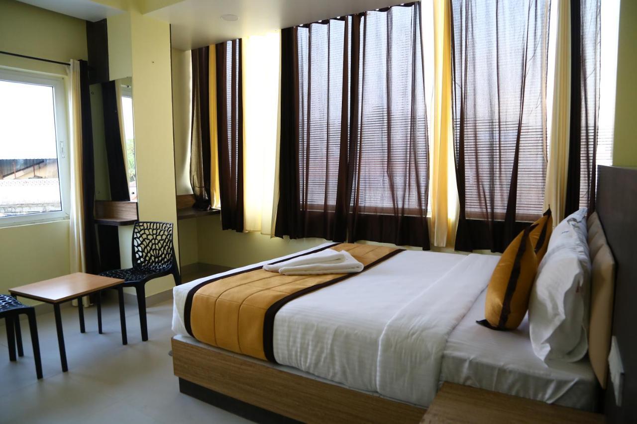 Hotel Landmark Port Blair Zewnętrze zdjęcie