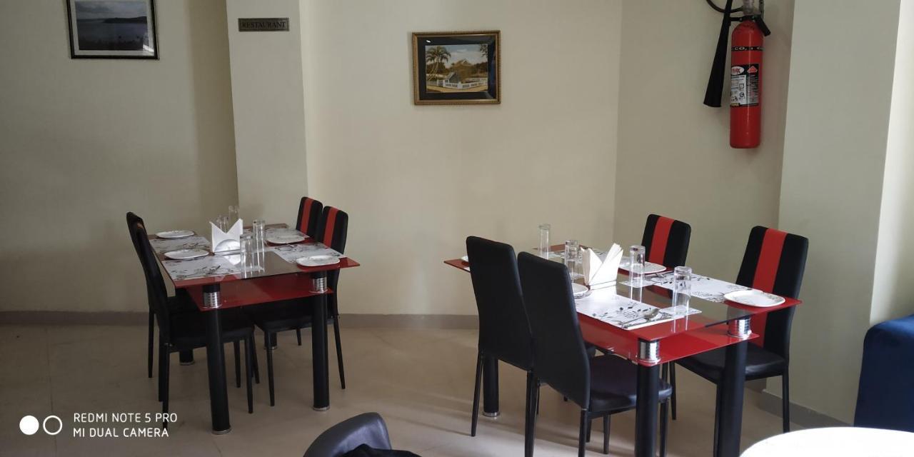 Hotel Landmark Port Blair Zewnętrze zdjęcie