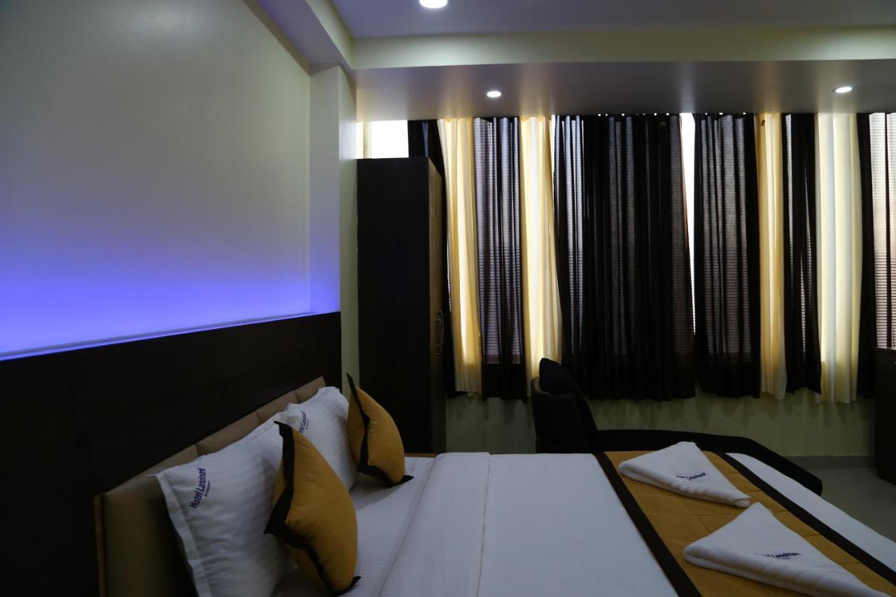 Hotel Landmark Port Blair Zewnętrze zdjęcie