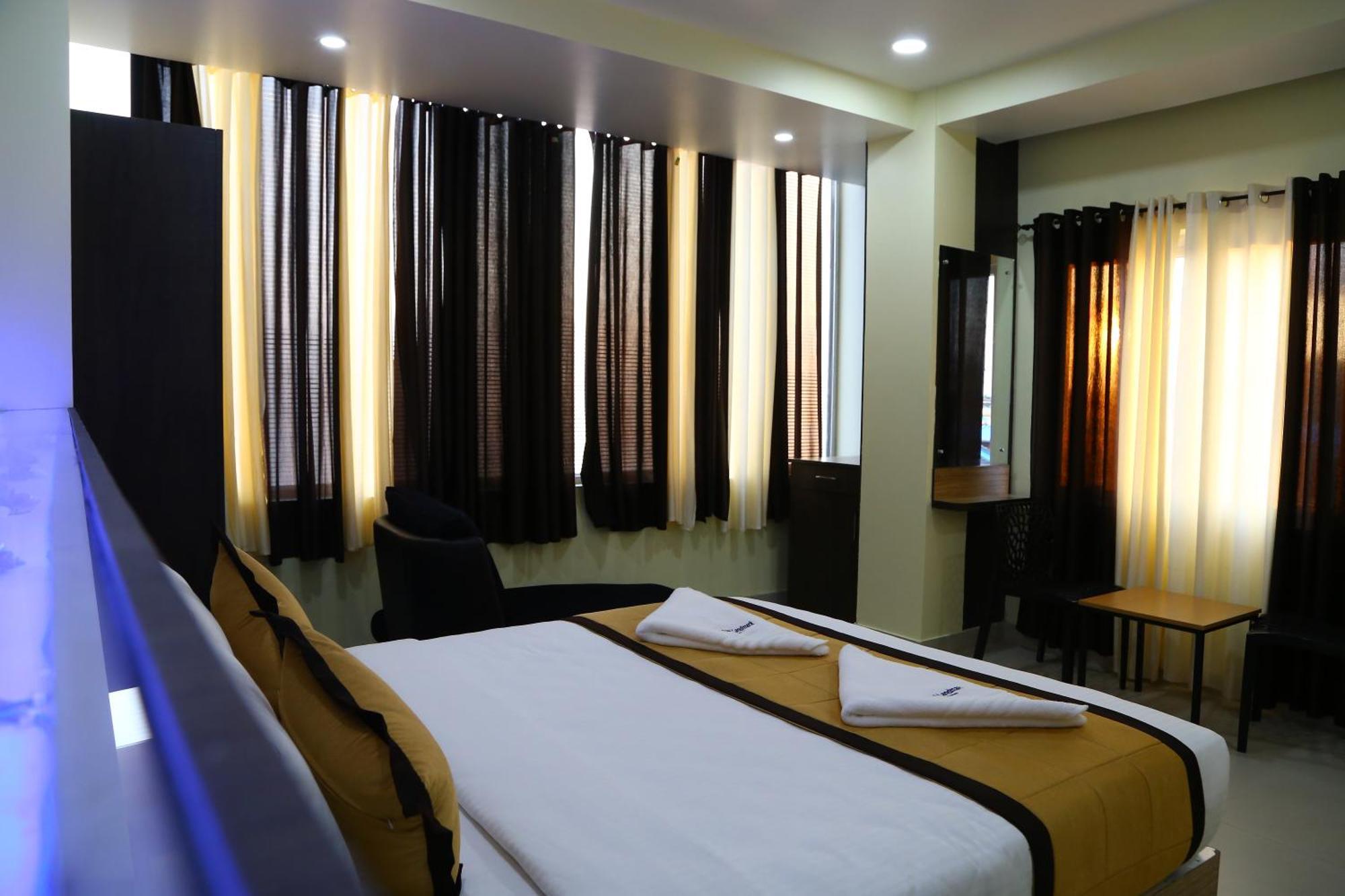 Hotel Landmark Port Blair Zewnętrze zdjęcie